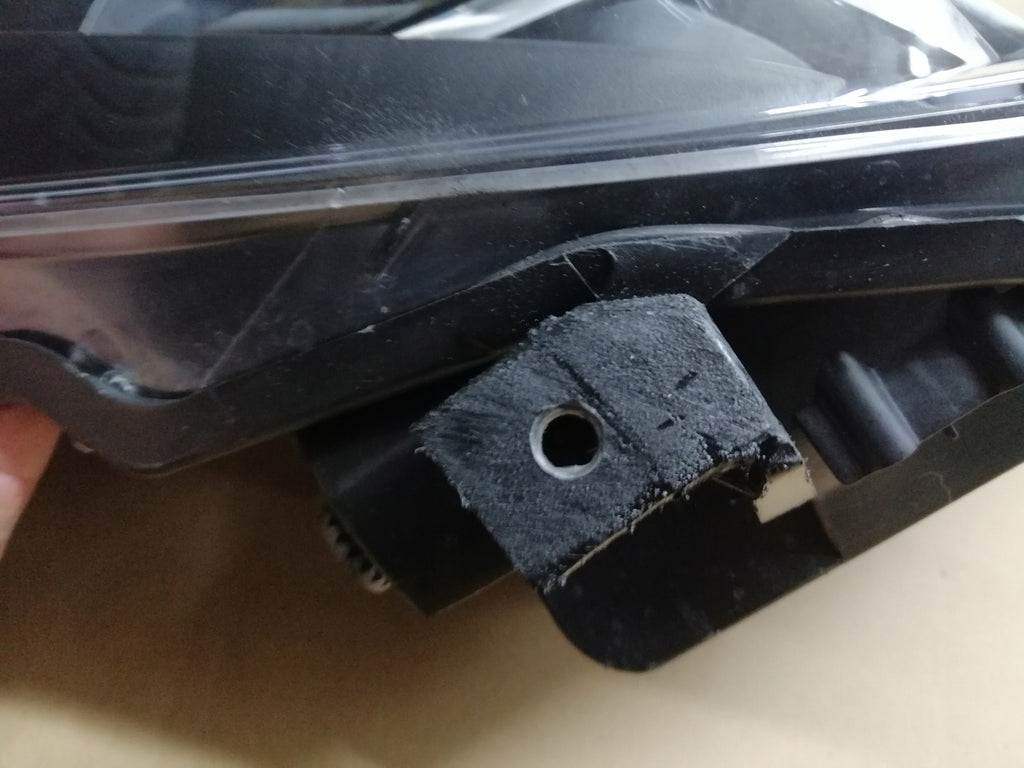 Frontscheinwerfer Toyota Yaris LED Rechts Scheinwerfer Headlight