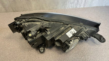 Laden Sie das Bild in den Galerie-Viewer, Frontscheinwerfer Skoda Scala 90176078 LED Links Scheinwerfer Headlight SCH7090871832an