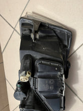 Load image into Gallery viewer, Frontscheinwerfer Skoda Superb I Xenon Rechts Scheinwerfer Headlight SCH1100905755ol
