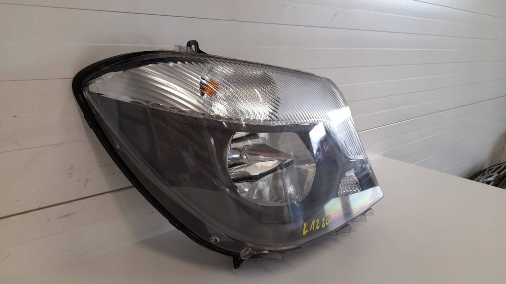 Frontscheinwerfer Mercedes-Benz Sprinter A906820461 Rechts Headlight