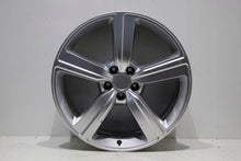 Laden Sie das Bild in den Galerie-Viewer, 1x Alufelge 20 Zoll 9.0&quot; 5x112 38ET Glanz Silber 4KE601025S Audi E-Tron