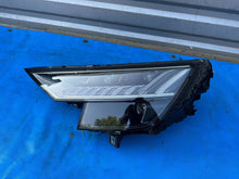 Load image into Gallery viewer, Frontscheinwerfer Audi Q8 4M8941035 LED Ein Stück (Rechts oder Links) Headlight SCH4193033503pt