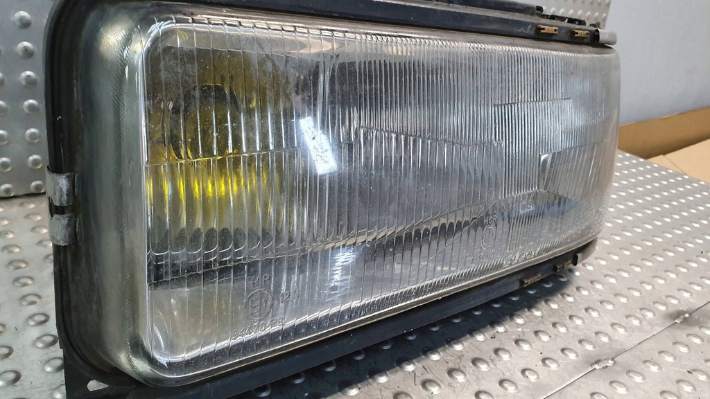 Frontscheinwerfer Audi 200 AWU16626 Links Scheinwerfer Headlight SCH3116665131hh