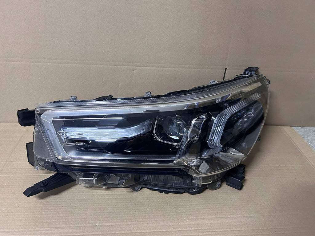 Frontscheinwerfer Toyota Hilux VIII 81150-0KU80 Full LED Links Headlight SCH2775824288cq