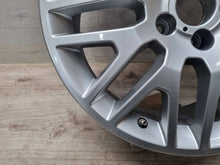 Laden Sie das Bild in den Galerie-Viewer, 1x Alufelge 18 Zoll 7.5&quot; 5x110 41ET Opel Astra J Rim Wheel