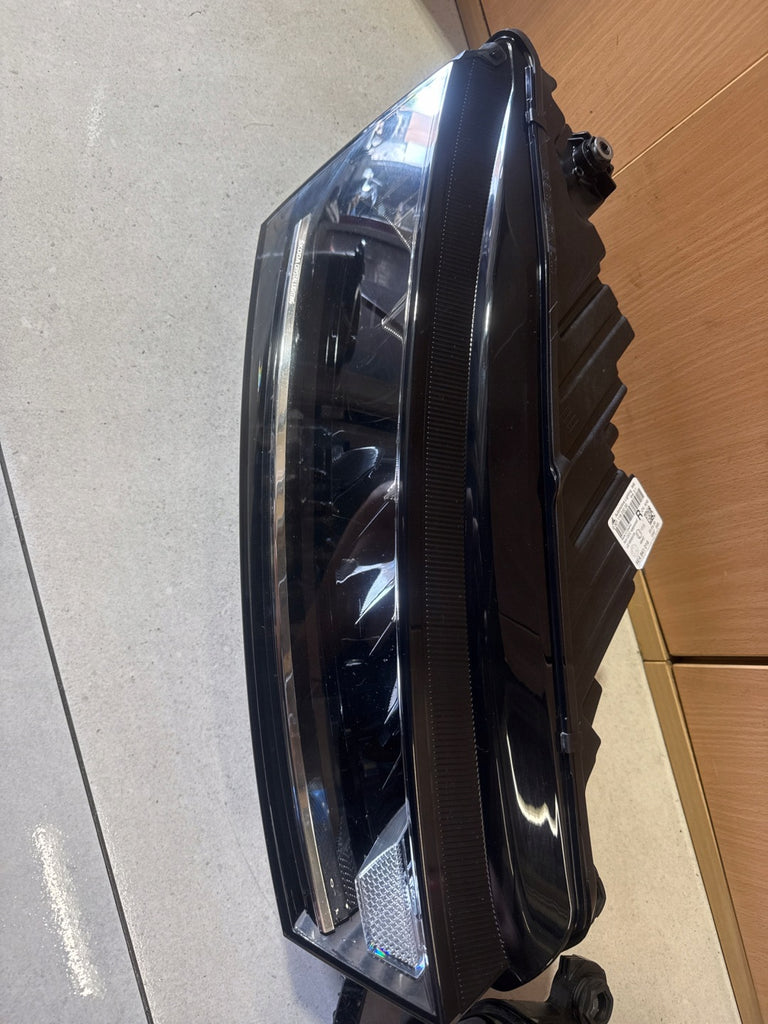 Frontscheinwerfer Skoda Octavia IV 5E4941015 5E4941016 Full LED Ein Satz SCH3277855445ky