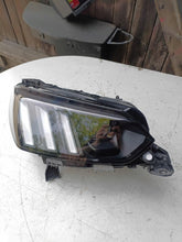 Laden Sie das Bild in den Galerie-Viewer, Frontscheinwerfer Peugeot 2008 II 9823193480 Rechts Scheinwerfer Headlight