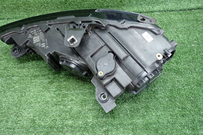 Frontscheinwerfer Audi A3 8V0941006E Rechts Scheinwerfer Headlight SCH2058087129nn