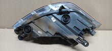 Laden Sie das Bild in den Galerie-Viewer, Frontscheinwerfer Seat Ibiza 6F1941005B 90120768 Links Scheinwerfer Headlight
