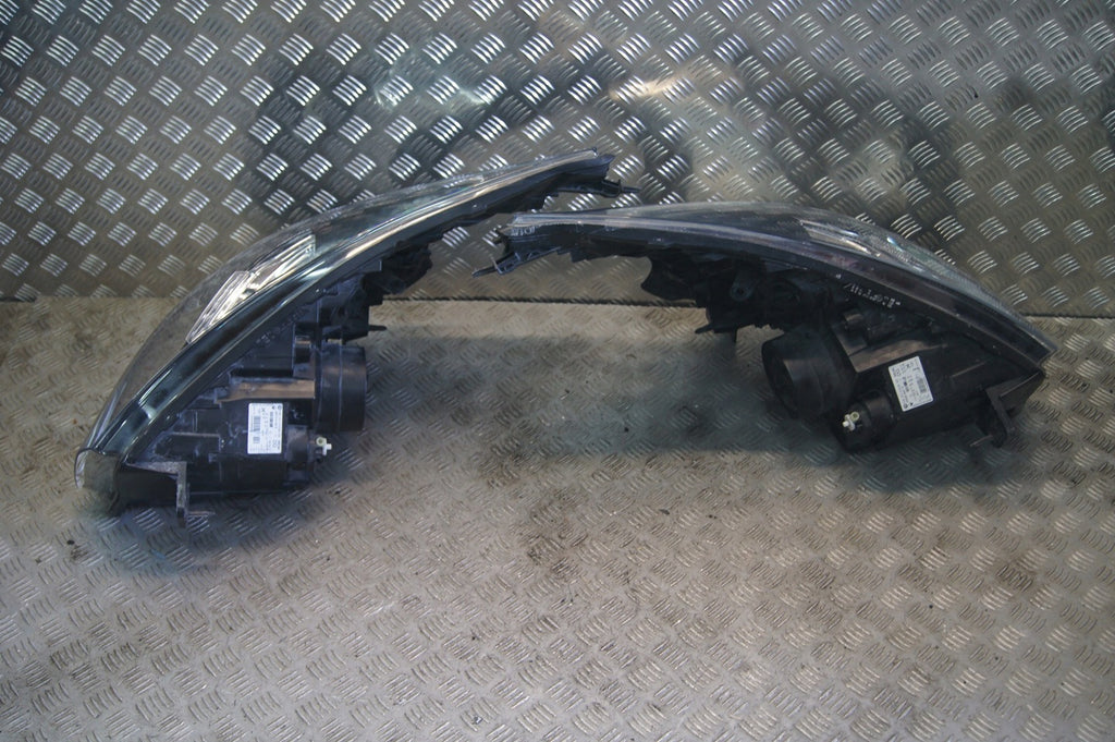 Frontscheinwerfer Renault Trafic III 260609947R 260104182R LED Ein Satz SCH9332566663ez