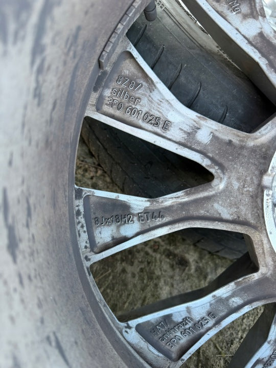 1x Alufelge 18 Zoll 8.0" 5x112 44ET 3P0601025E 3P0601025GH Skoda Superb I FEL9729380374ok