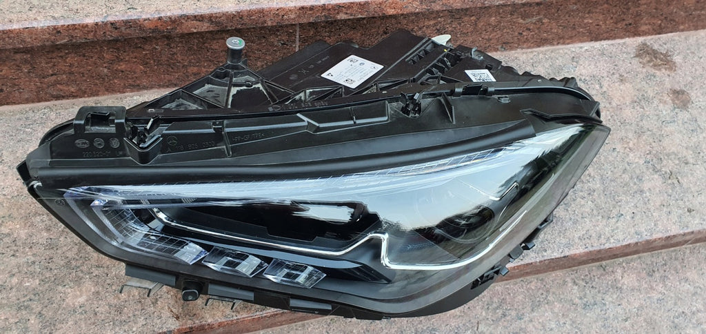 Frontscheinwerfer Mercedes-Benz Cla X118 C118 A1189061301 Links Headlight SCH4933950056xp