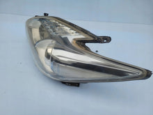 Laden Sie das Bild in den Galerie-Viewer, Frontscheinwerfer Toyota Prius Ein Stück (Rechts oder Links) Headlight SCH1638935728ac