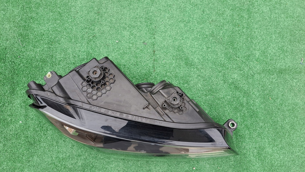 Frontscheinwerfer VW Caddy 2K1941016A Rechts Scheinwerfer Headlight