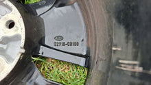 Load image into Gallery viewer, 1x Alufelge 16 Zoll 6.5" 5x114.3 50ET Glanz Schwarz 52910-CR100 Kia Ceed FEL3446576845ms