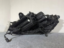 Laden Sie das Bild in den Galerie-Viewer, Frontscheinwerfer Skoda Enyaq 5LB941016A Rechts Scheinwerfer Headlight SCH1993956457vq