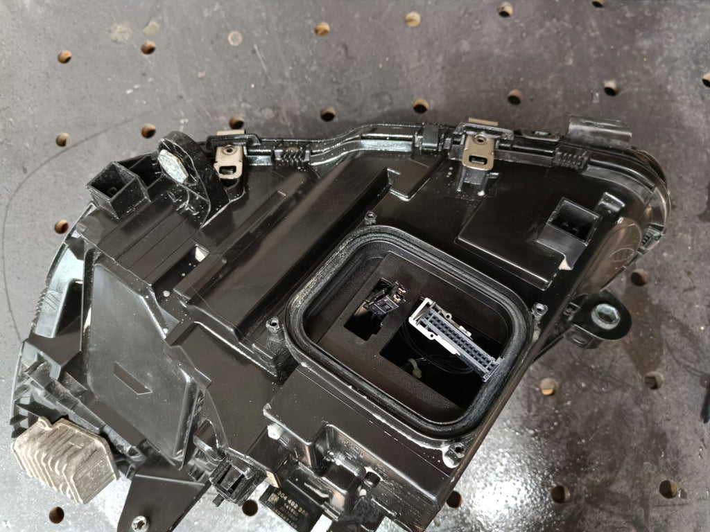 Frontscheinwerfer Mercedes-Benz W205 A2059062604 LED Rechts Headlight SCH7241848258ey