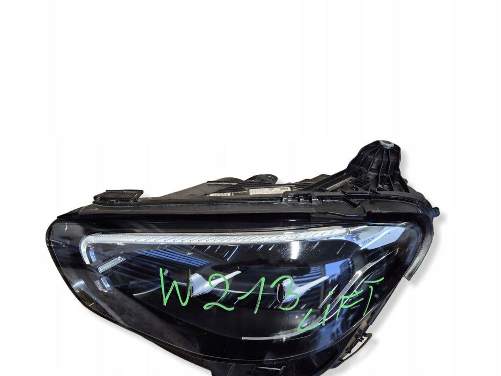 Frontscheinwerfer Mercedes-Benz W213 1904232341 Rechts Scheinwerfer Headlight SCH7816912029je