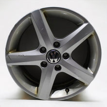 Laden Sie das Bild in den Galerie-Viewer, 1x Alufelge 16 Zoll 6.0&quot; 5x112 50ET 5K0071469 VW Golf Vi Rim Wheel