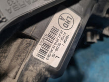 Load image into Gallery viewer, Frontscheinwerfer Toyota Corolla 81150-02T30-00 Links Scheinwerfer Headlight SCH8136248143ig