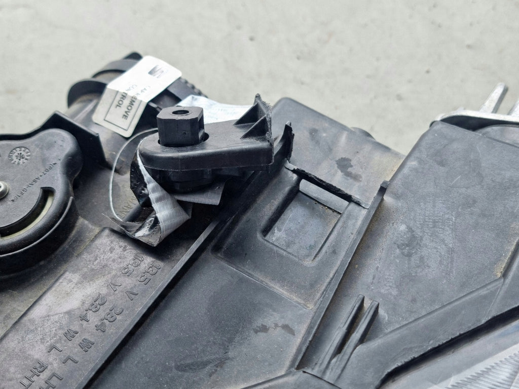 Frontscheinwerfer Seat Ateca Links Scheinwerfer Headlight