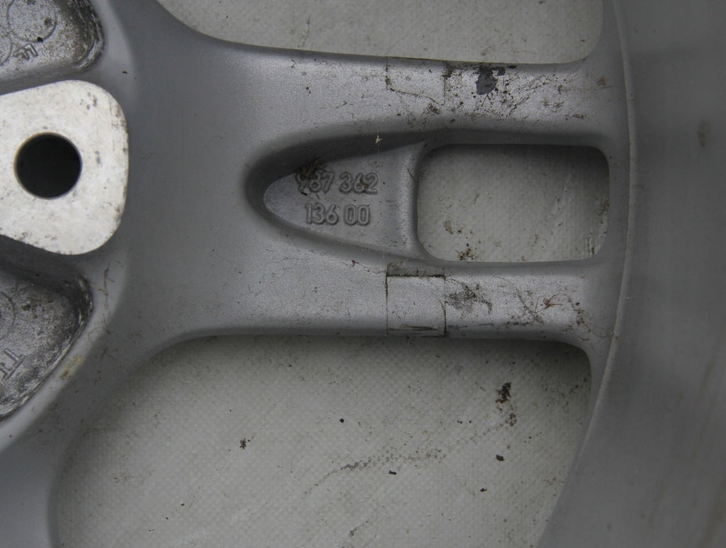 1x Alufelge 19 Zoll 9.0" 5x130 98736213800 Porsche Rim Wheel