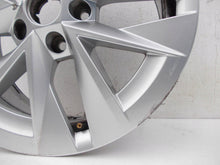 Load image into Gallery viewer, 1x Alufelge 17 Zoll 46ET Silber 5E3601025 Skoda Octavia I Rim Wheel FEL3696767775yk