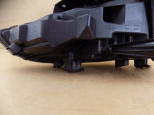 Laden Sie das Bild in den Galerie-Viewer, Frontscheinwerfer Hyundai I30 92102G4XXX Rechts Scheinwerfer Headlight SCH2323730349mp