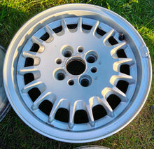Load image into Gallery viewer, 4x Alufelge 14 Zoll 6.0" 4x100 35ET BMW 3 E30 Rim Wheel FEL4489342957yq