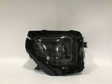 Load image into Gallery viewer, Frontscheinwerfer Dacia Spring 260602460R Ein Stück (Rechts oder Links)