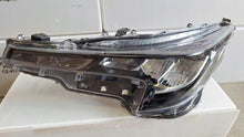 Laden Sie das Bild in den Galerie-Viewer, Frontscheinwerfer Toyota 81150-02S60 LED Links Scheinwerfer Headlight SCH6980657635pv