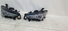 Laden Sie das Bild in den Galerie-Viewer, Frontscheinwerfer Cupra Born 10F941007L 10F941008 LED Rechts oder Links SCH1577449022rs