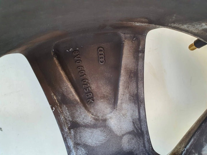 1x Alufelge 17 Zoll 8V0601025BK Audi A3 Rim Wheel FEL5843585514yh