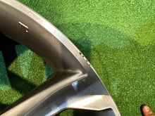 Laden Sie das Bild in den Galerie-Viewer, 1x Alufelge 18 Zoll 7.5" 5x114.3 49 5ET 52910-2W180 Hyundai Santa Fe Rim Wheel FEL4652176999zm