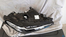 Load image into Gallery viewer, Frontscheinwerfer BMW X3 G01 5A29204-06 Vorderseite Scheinwerfer Headlight SCH1654255276id