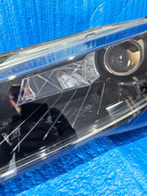 Laden Sie das Bild in den Galerie-Viewer, Frontscheinwerfer Skoda Superb III 3V1941015A LED Links Scheinwerfer Headlight