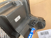 Laden Sie das Bild in den Galerie-Viewer, Frontscheinwerfer Audi E-Tron AUDI89A941036 LED Ein Satz Scheinwerfer Headlight