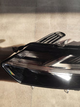 Load image into Gallery viewer, Frontscheinwerfer Dacia Sandero III 260606033R Links Scheinwerfer Headlight SCH3686931430zf