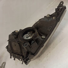 Laden Sie das Bild in den Galerie-Viewer, Frontscheinwerfer Toyota Prius Rechts Scheinwerfer Headlight SCH5742831397wq