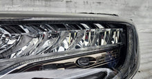 Load image into Gallery viewer, Frontscheinwerfer Honda Cr-V V W3913 LED FALSE Scheinwerfer Headlight SCH1738484931rl