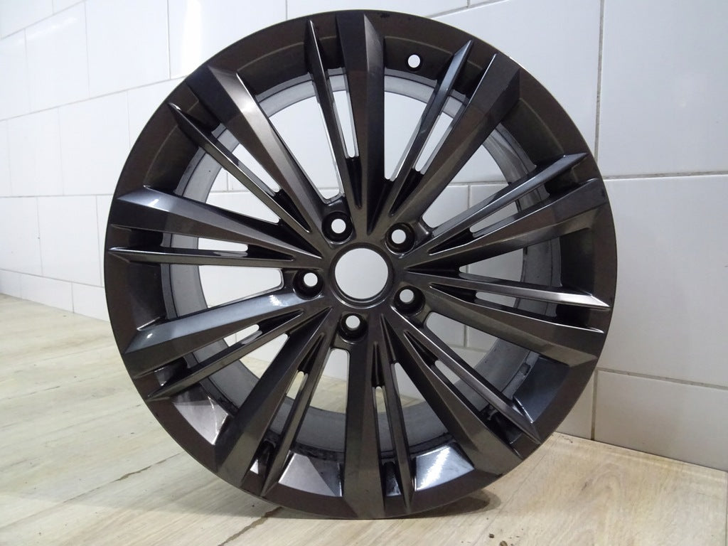 1x Alufelge 18 Zoll 8.0