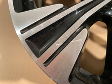 Load image into Gallery viewer, 1x Alufelge 18 Zoll 7.0" 5x114.3 38ET Mitsubishi Outlander Rim Wheel FEL6551589872bi