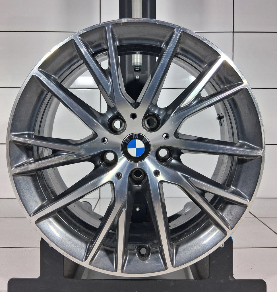 1x Alufelge 17 Zoll 47ET Glanz Grau 7849122 BMW 1 F40 Rim Wheel FEL9055233080tv