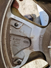 Load image into Gallery viewer, 1x Alufelge 16 Zoll 6.5&quot; 5x114.3 50ET 52910G7200 Hyundai Rim Wheel