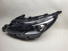 Laden Sie das Bild in den Galerie-Viewer, Frontscheinwerfer Peugeot 2008 I 9825313980 Links Scheinwerfer Headlight SCH6579177377ie