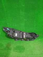 Load image into Gallery viewer, Frontscheinwerfer Hyundai Tucson 92101D7700 Links Scheinwerfer Headlight SCH6315741646bh