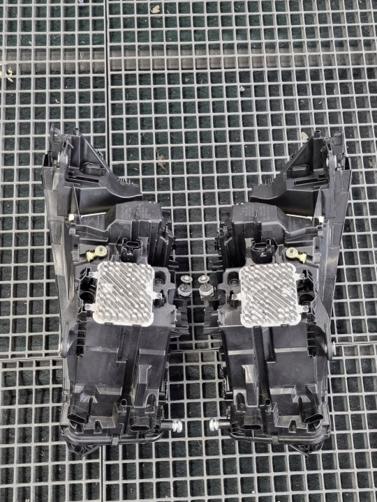 Frontscheinwerfer BMW 5A798D7 5A798D8 LED Ein Stück (Rechts oder Links) SCH7787854639mc