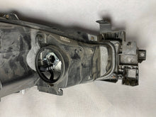 Laden Sie das Bild in den Galerie-Viewer, Frontscheinwerfer Mazda 3 BACS-51040 Links Scheinwerfer Headlight SCH5693730947re