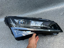 Laden Sie das Bild in den Galerie-Viewer, Frontscheinwerfer Skoda Superb III 3V1941016D Full LED Rechts Headlight SCH3383622097qo