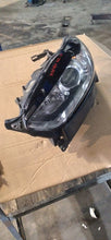Laden Sie das Bild in den Galerie-Viewer, Frontscheinwerfer Ford Mondeo ES73-13W030EA Ein Stück (Rechts oder Links) SCH3486324318lh